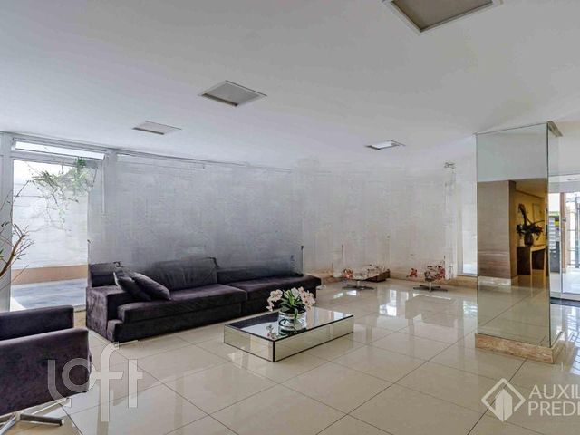 Apartamento com 84m², 3 dormitórios, 1 suíte, 2 vagas, Santana em Porto Alegre