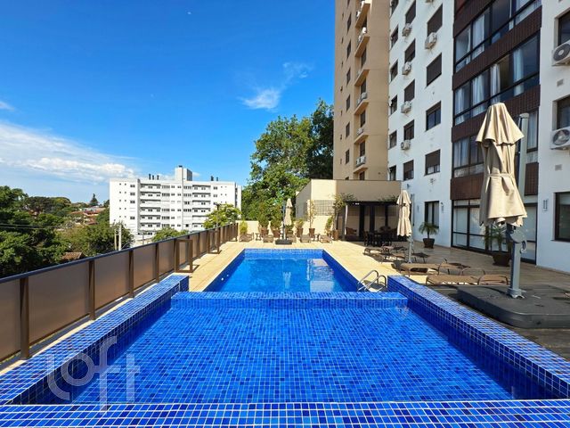 Apartamento com 81m², 2 dormitórios, 1 suíte, 2 vagas, Cristo Redentor em Porto Alegre