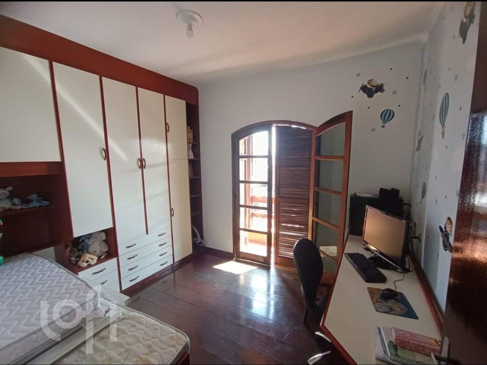 Casa à venda com 4 quartos, 300m² - Foto 17