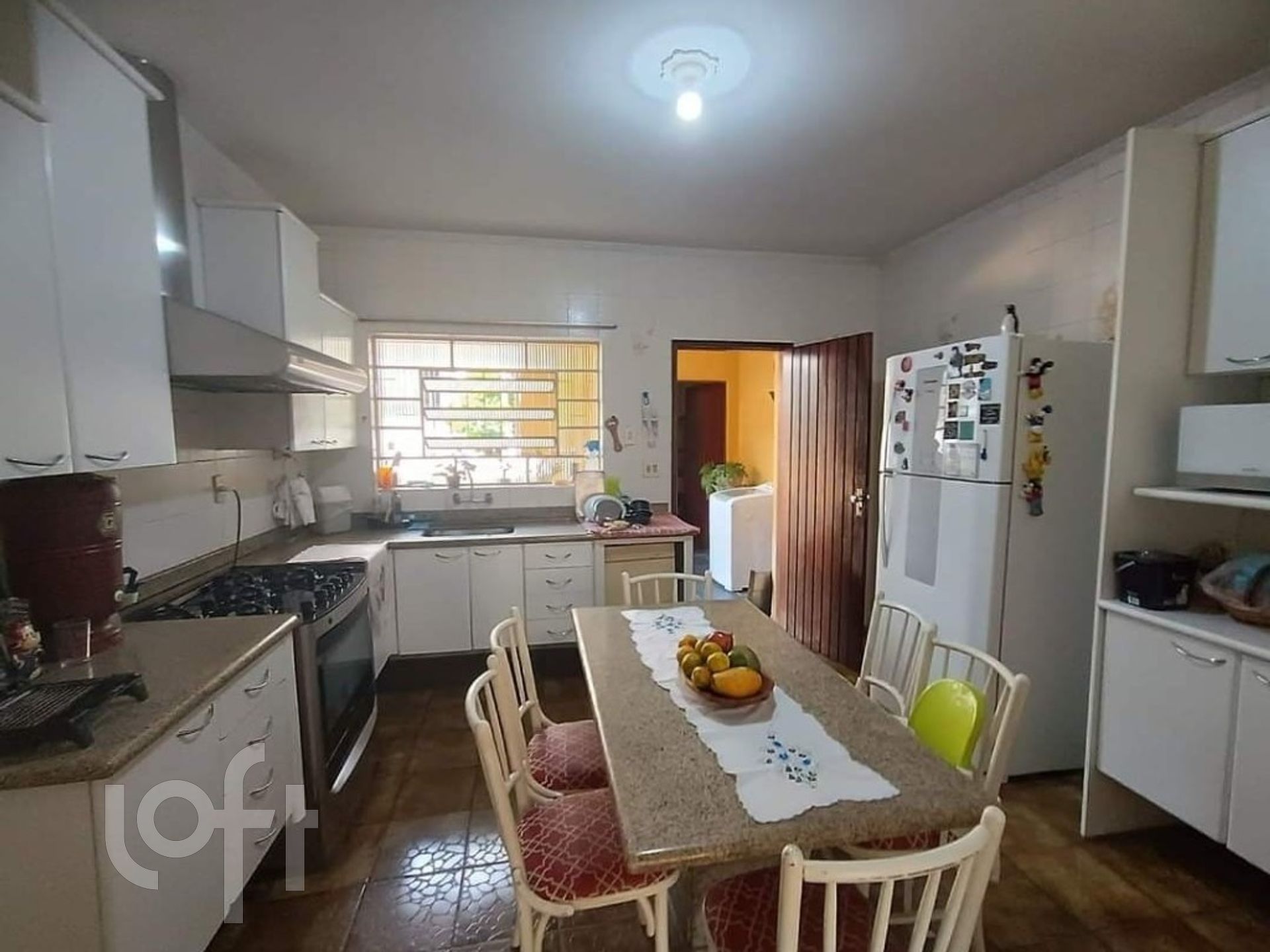 Casa à venda com 4 quartos, 300m² - Foto 3