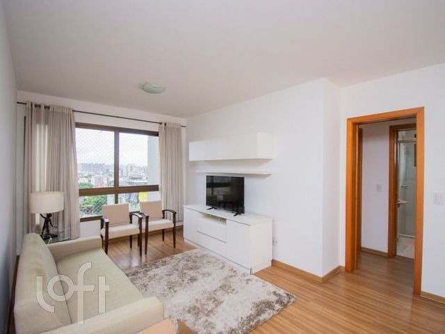 Apartamento com 74m², 2 dormitórios, 1 suíte, 1 vaga, Petrópolis em Porto Alegre