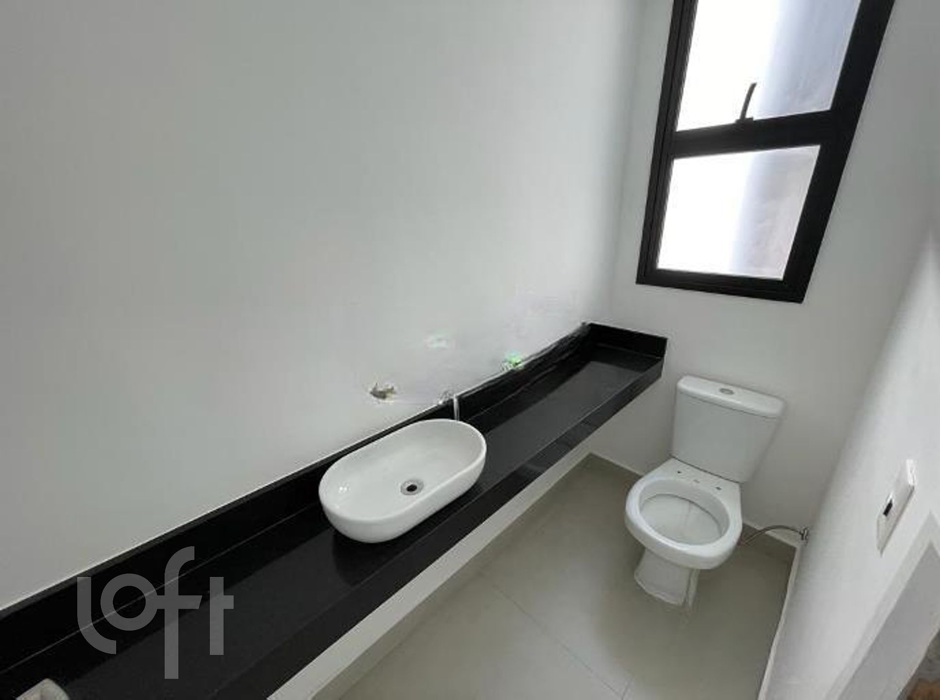 Casa de Condomínio à venda com 3 quartos, 218m² - Foto 4