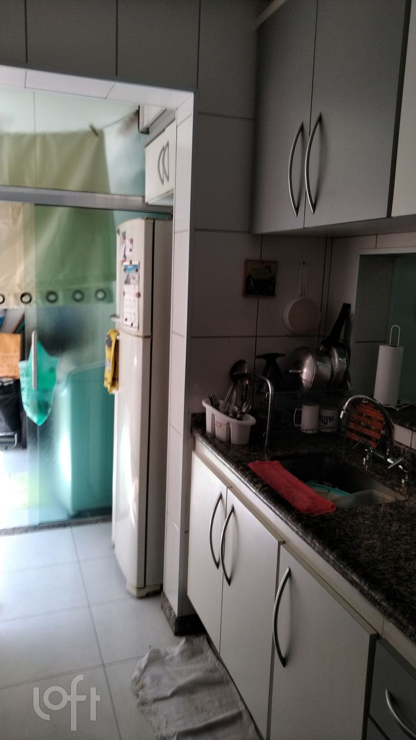 Apartamento à venda com 3 quartos, 82m² - Foto 9