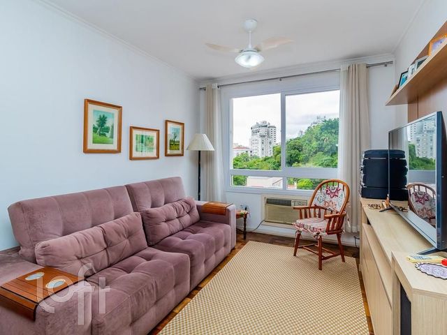 Apartamento com 98m², 3 dormitórios, 1 suíte, 1 vaga, Floresta em Porto Alegre