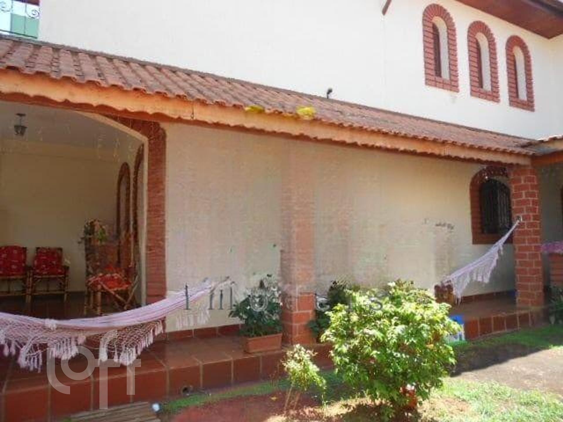 Casa à venda com 4 quartos, 200m² - Foto 3