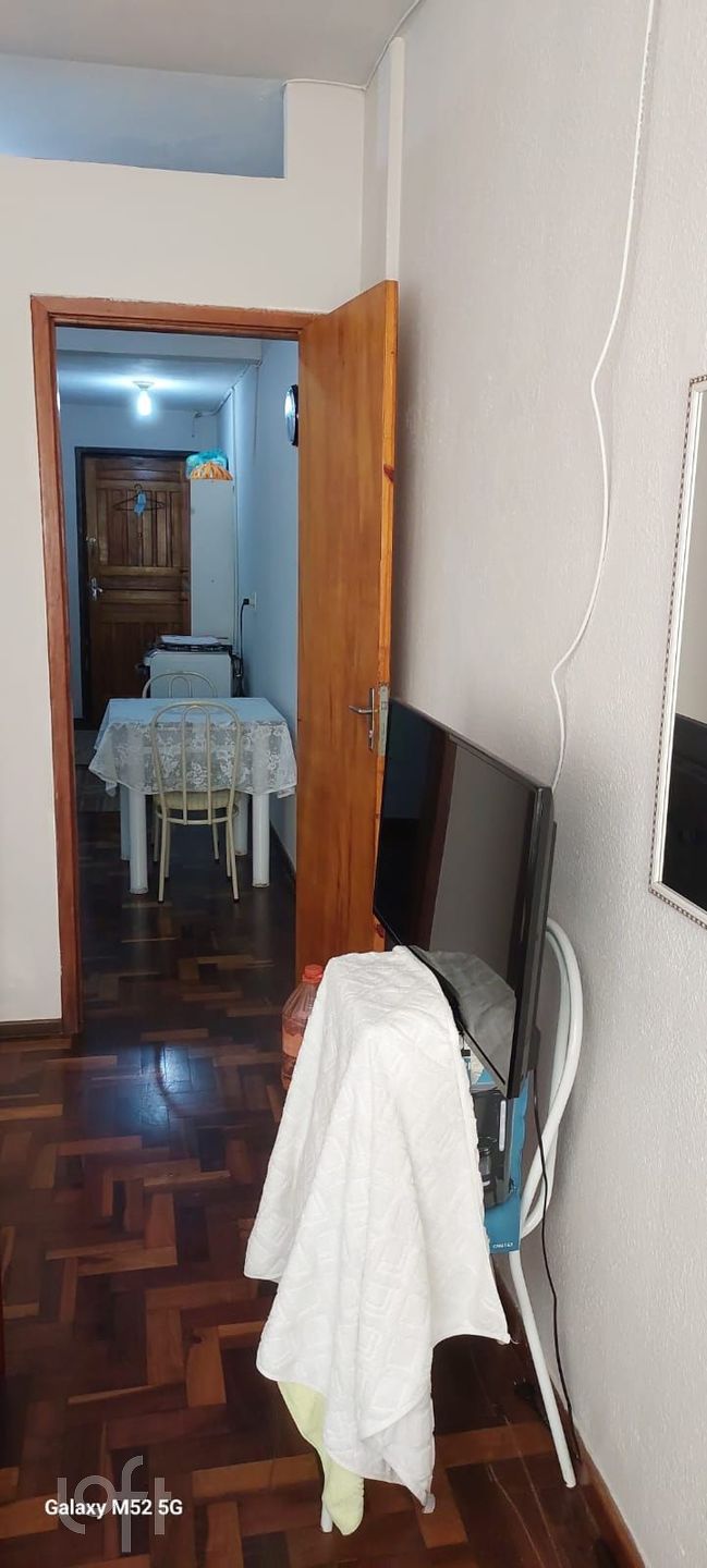 Apartamento à venda com 1 quarto, 40m² - Foto 2