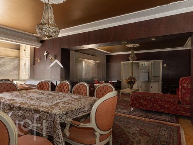 Apartamento com 158m², 3 dormitórios, 1 vaga, Floresta em Porto Alegre