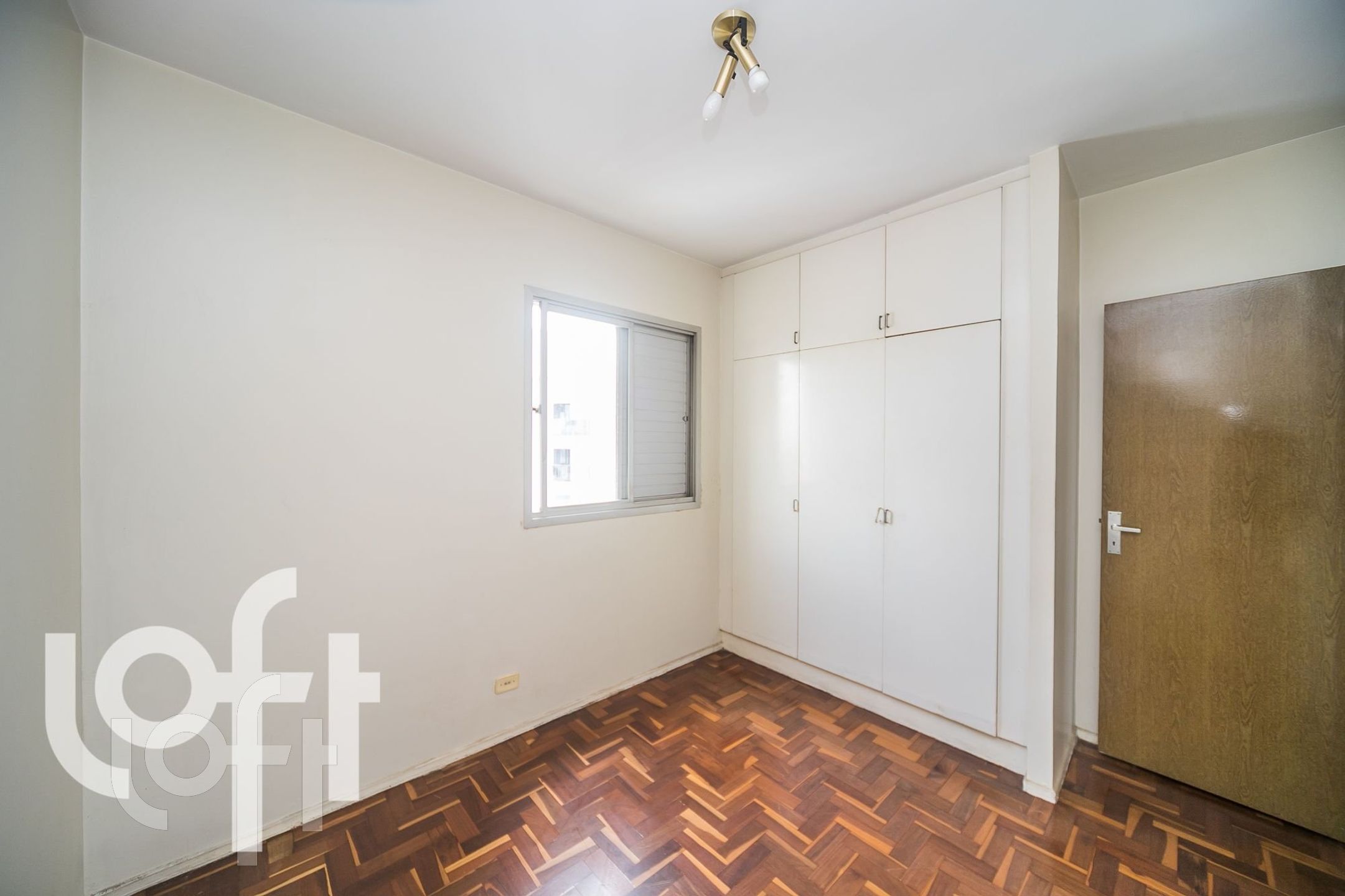 Apartamento à venda com 2 quartos, 64m² - Foto 4