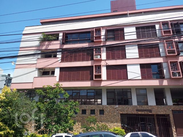 Apartamento com 153m², 3 dormitórios, 1 suíte, 2 vagas, Petrópolis em Porto Alegre