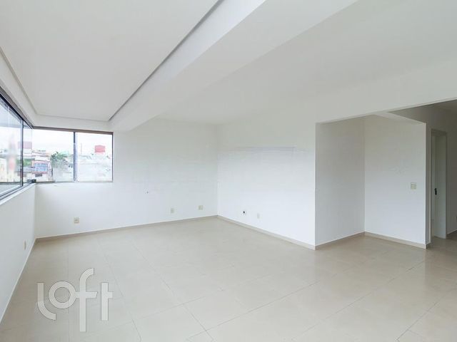 Apartamento com 131m², 3 dormitórios, 1 suíte, 2 vagas, Vila Ipiranga em Porto Alegre