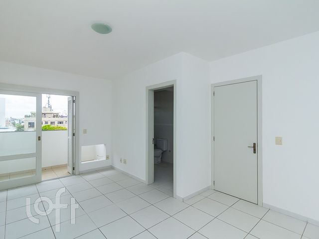 Apartamento com 131m², 3 dormitórios, 1 suíte, 2 vagas, Vila Ipiranga em Porto Alegre