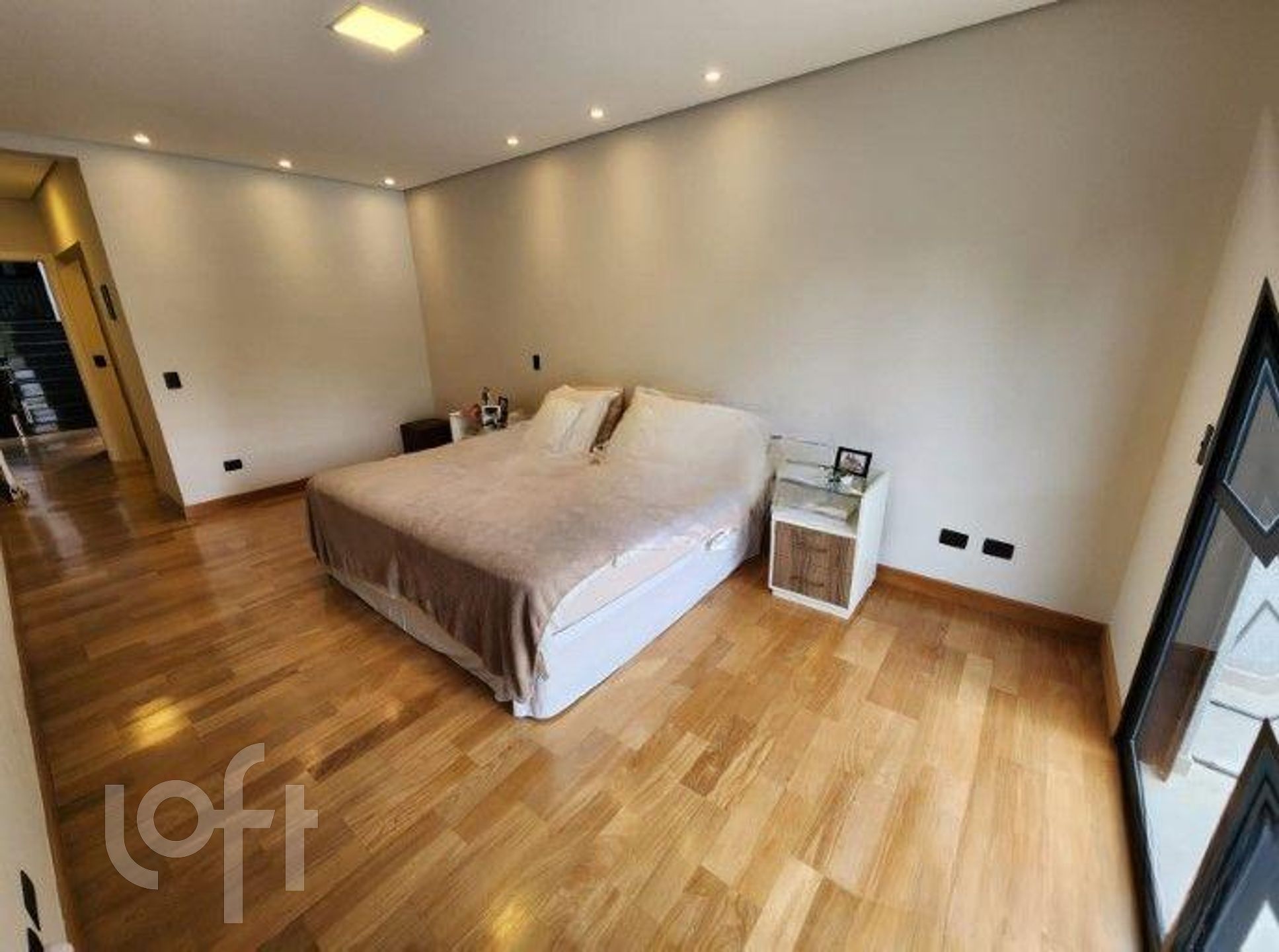 Casa à venda com 4 quartos, 292m² - Foto 11