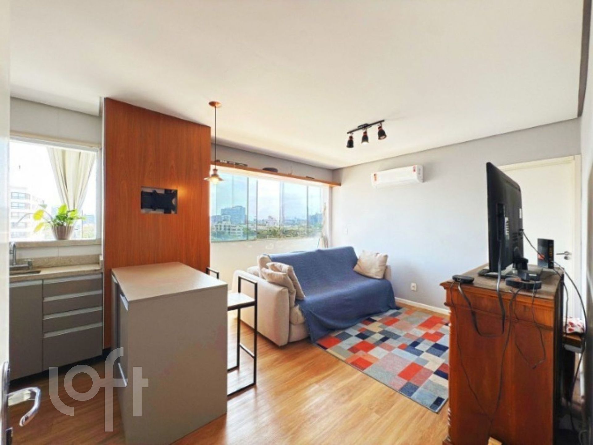 Apartamento com 58m², 2 dormitórios, 1 vaga, Menino Deus em Porto Alegre