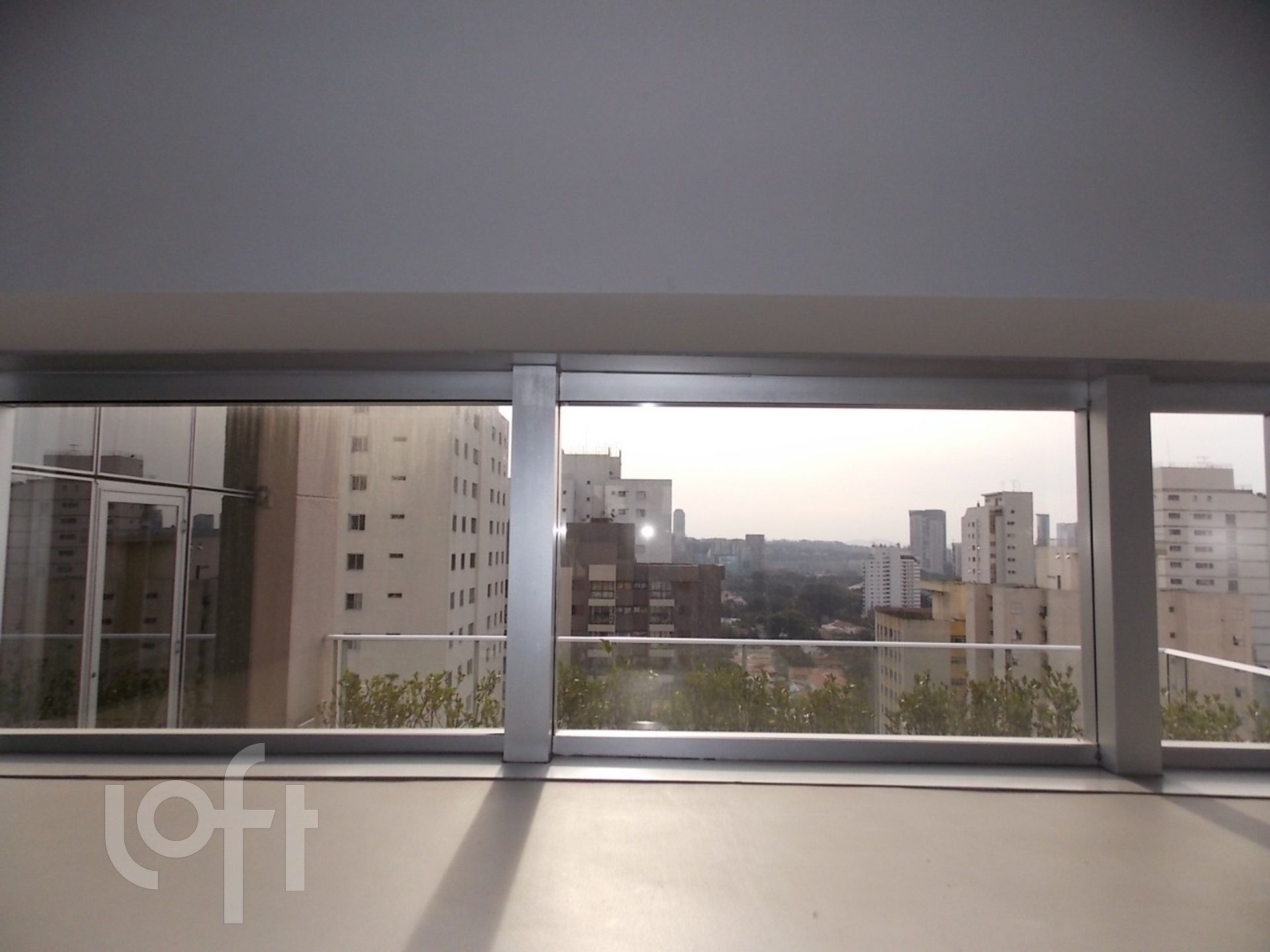 Apartamento à venda com 1 quarto, 52m² - Foto 2