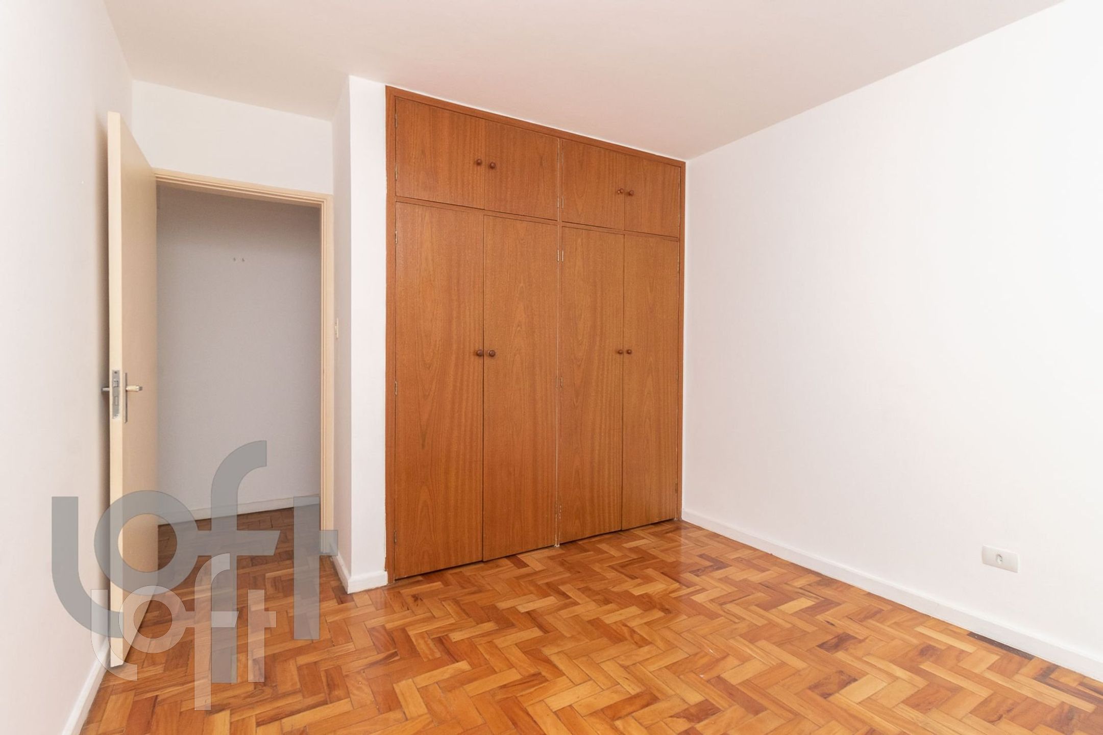 Apartamento à venda com 2 quartos, 127m² - Foto 3