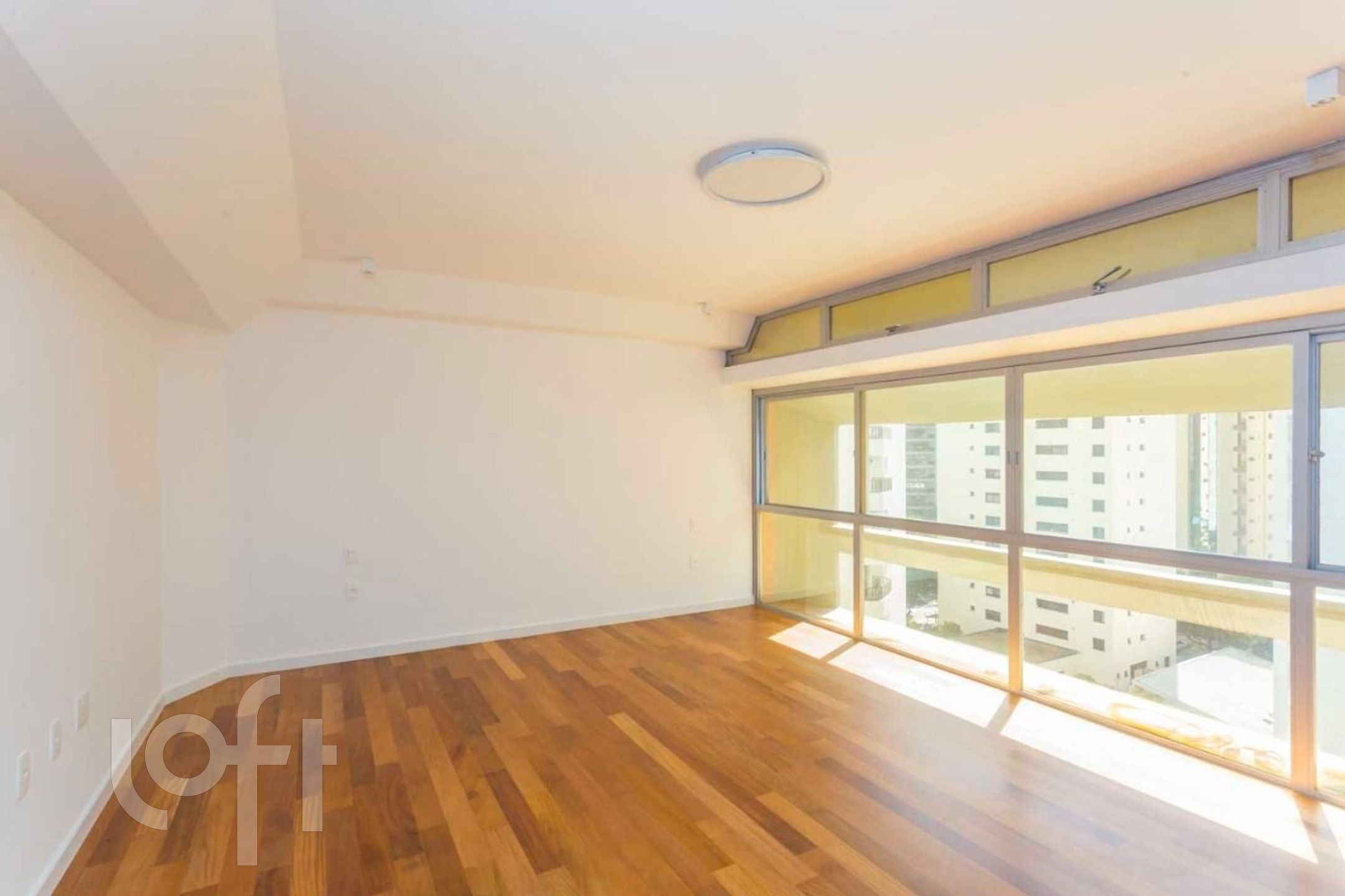 Apartamento à venda com 4 quartos, 300m² - Foto 9