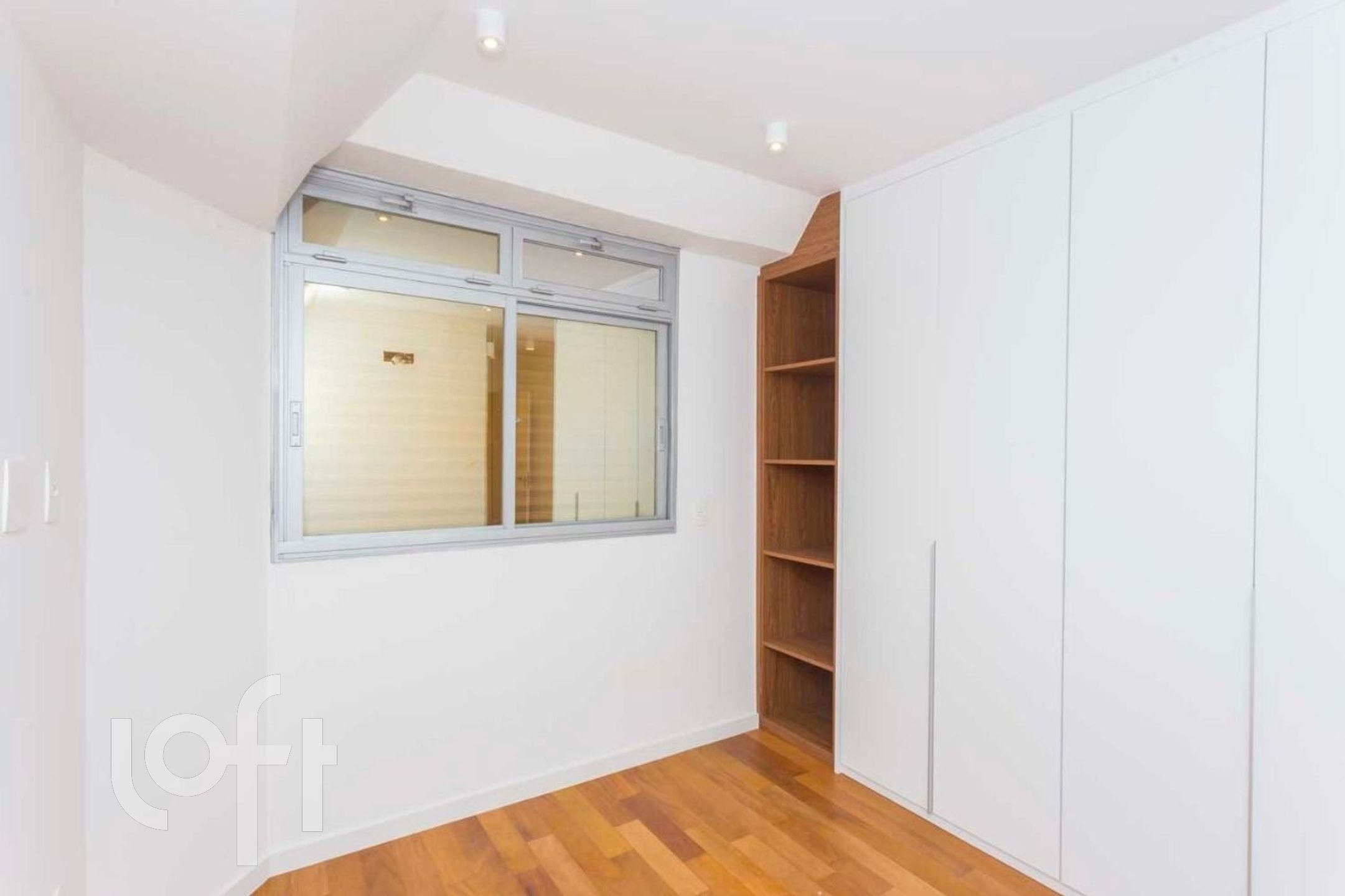 Apartamento à venda com 4 quartos, 300m² - Foto 6