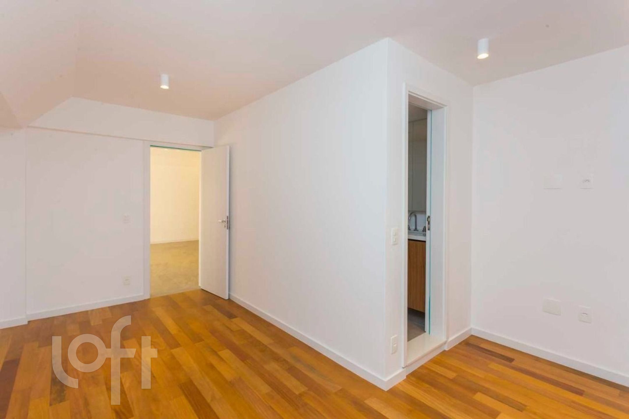 Apartamento à venda com 4 quartos, 300m² - Foto 29