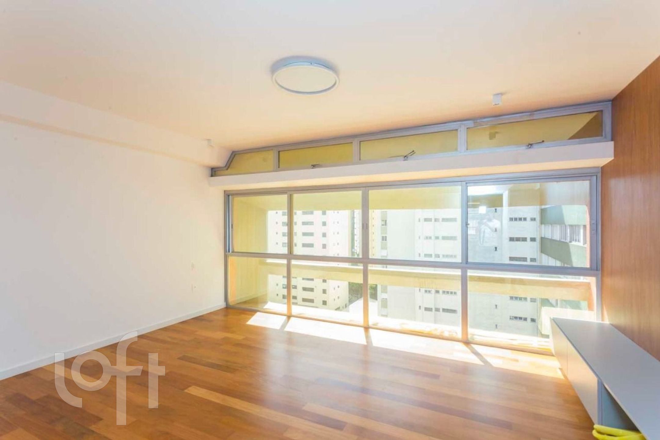 Apartamento à venda com 4 quartos, 300m² - Foto 1