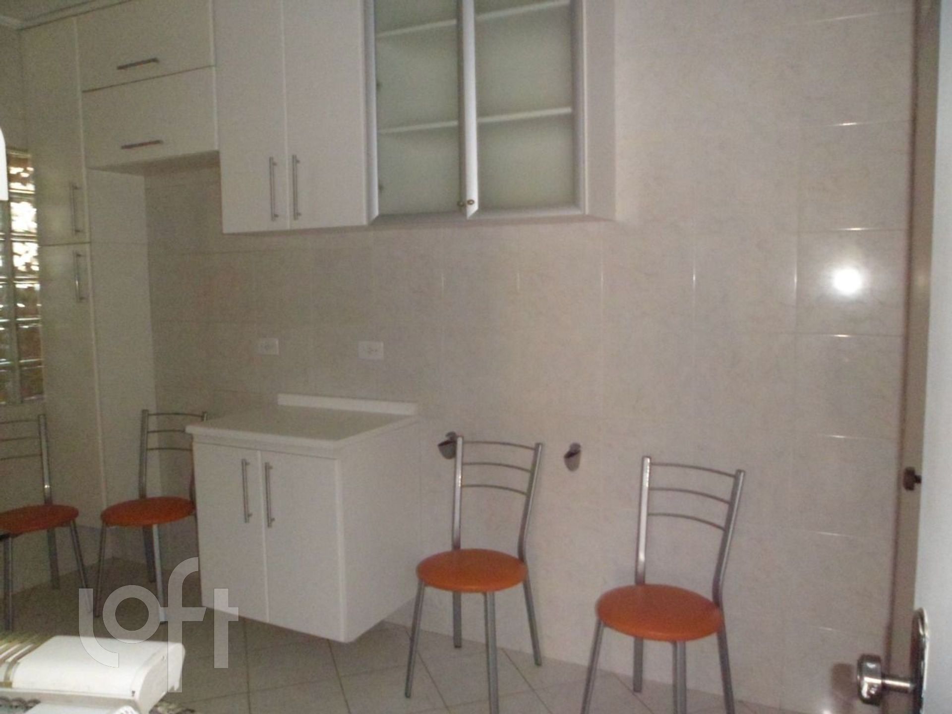 Apartamento à venda com 2 quartos, 76m² - Foto 4