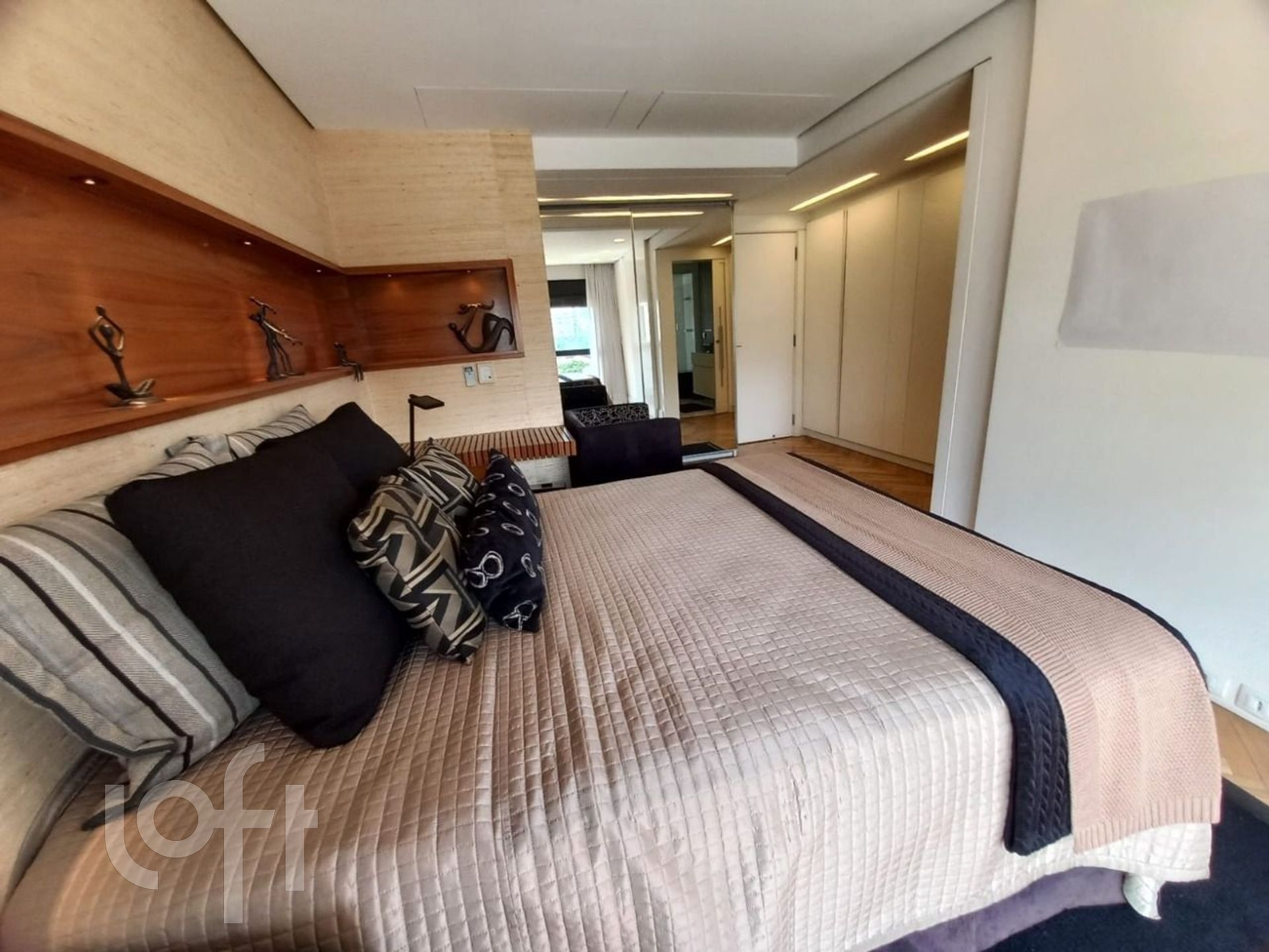 Apartamento à venda com 4 quartos, 390m² - Foto 18