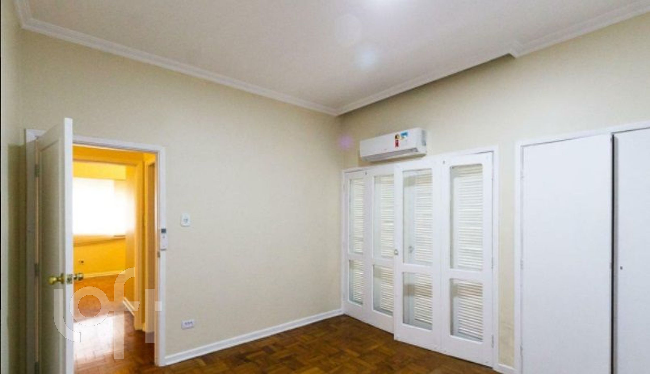 Apartamento à venda com 4 quartos, 198m² - Foto 17