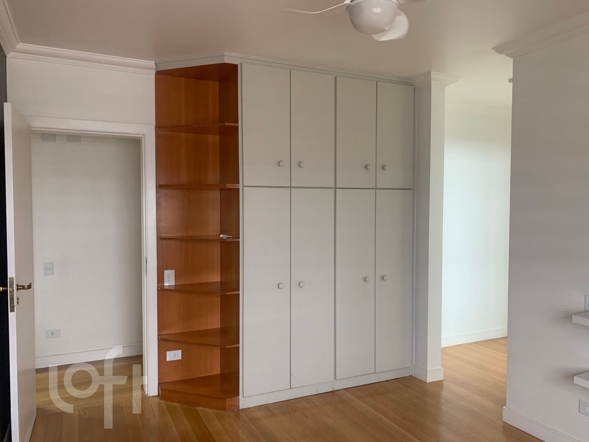 Apartamento à venda com 3 quartos, 257m² - Foto 9