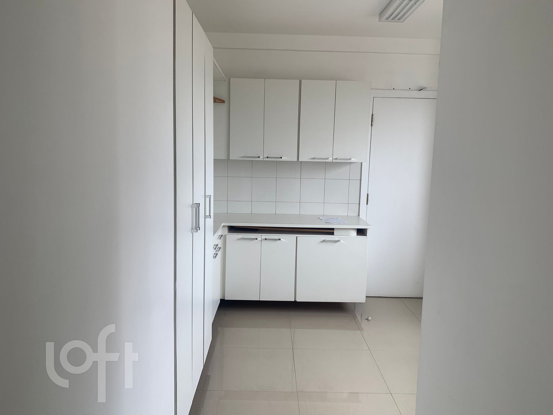 Apartamento à venda com 3 quartos, 257m² - Foto 16