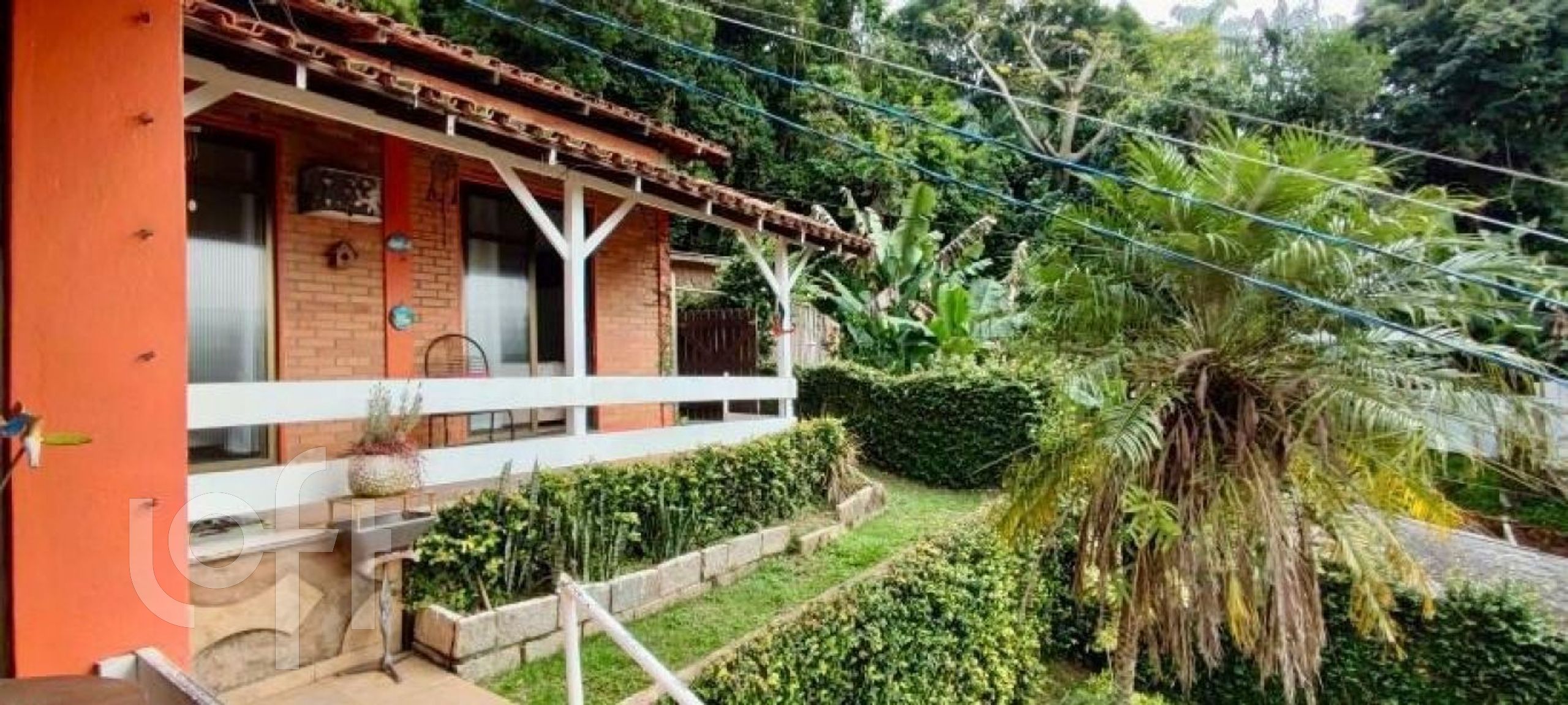 Casa Residencial com 270m², 4 quartos, 1 suíte, no bairro Fazenda em Itajaí