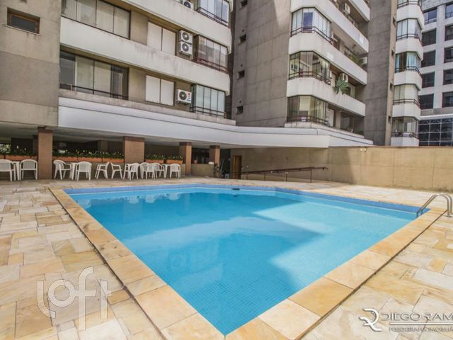 Apartamento com 111m², 2 dormitórios, 1 suíte, 1 vaga, Menino Deus em Porto Alegre