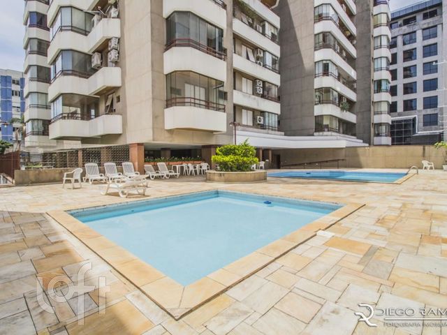 Apartamento com 111m², 2 dormitórios, 1 suíte, 1 vaga, Menino Deus em Porto Alegre