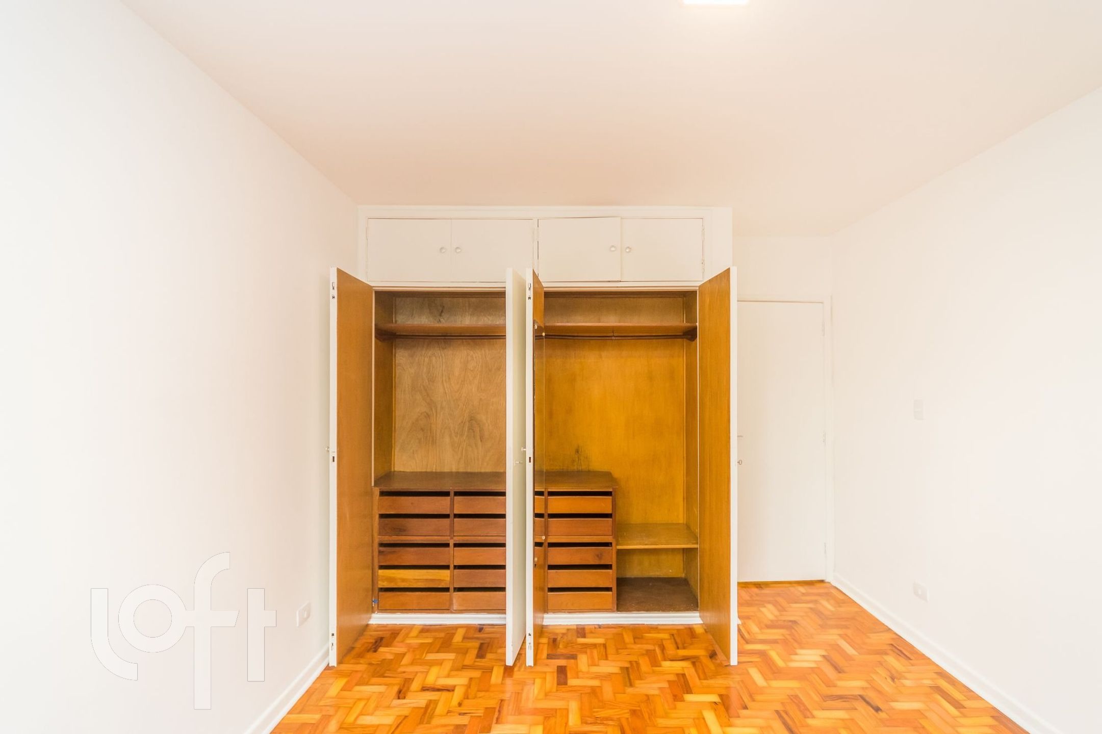 Apartamento à venda com 3 quartos, 145m² - Foto 20