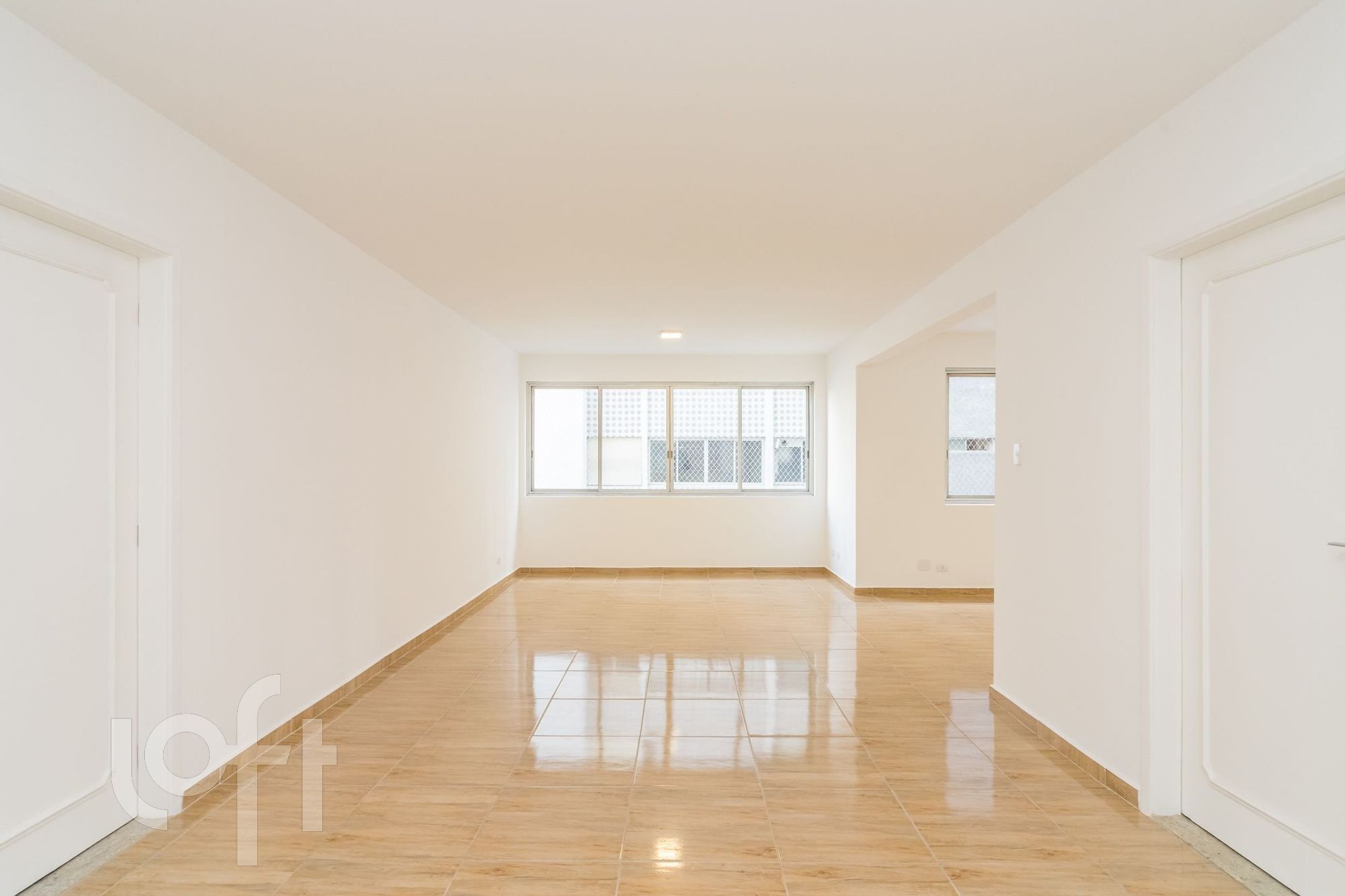 Apartamento à venda com 3 quartos, 145m² - Foto 1