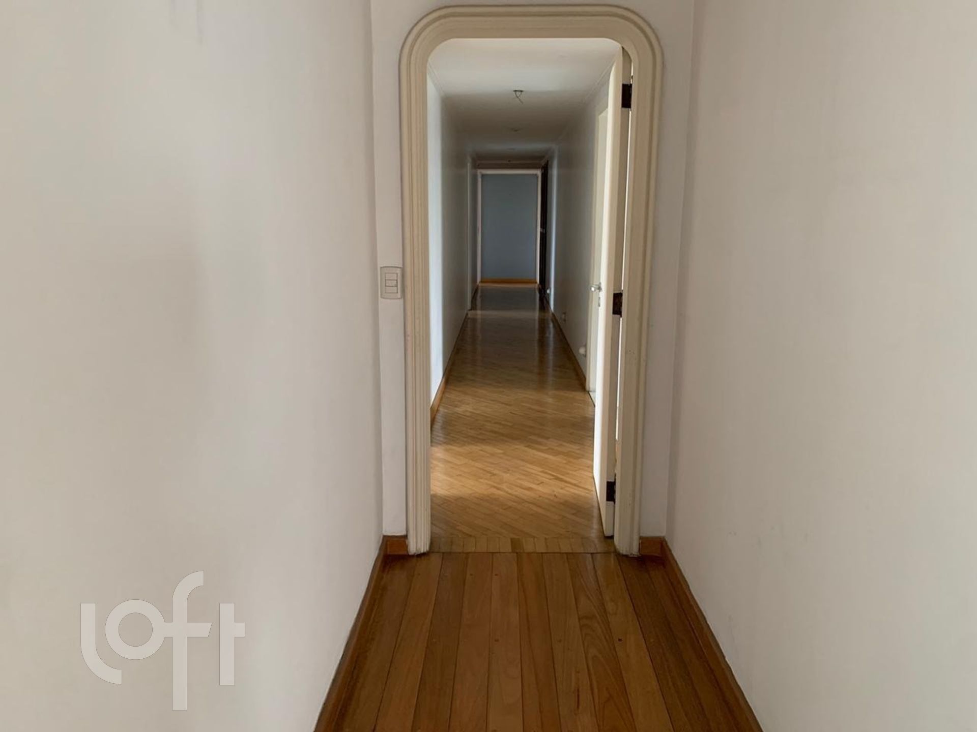 Apartamento à venda com 4 quartos, 333m² - Foto 10