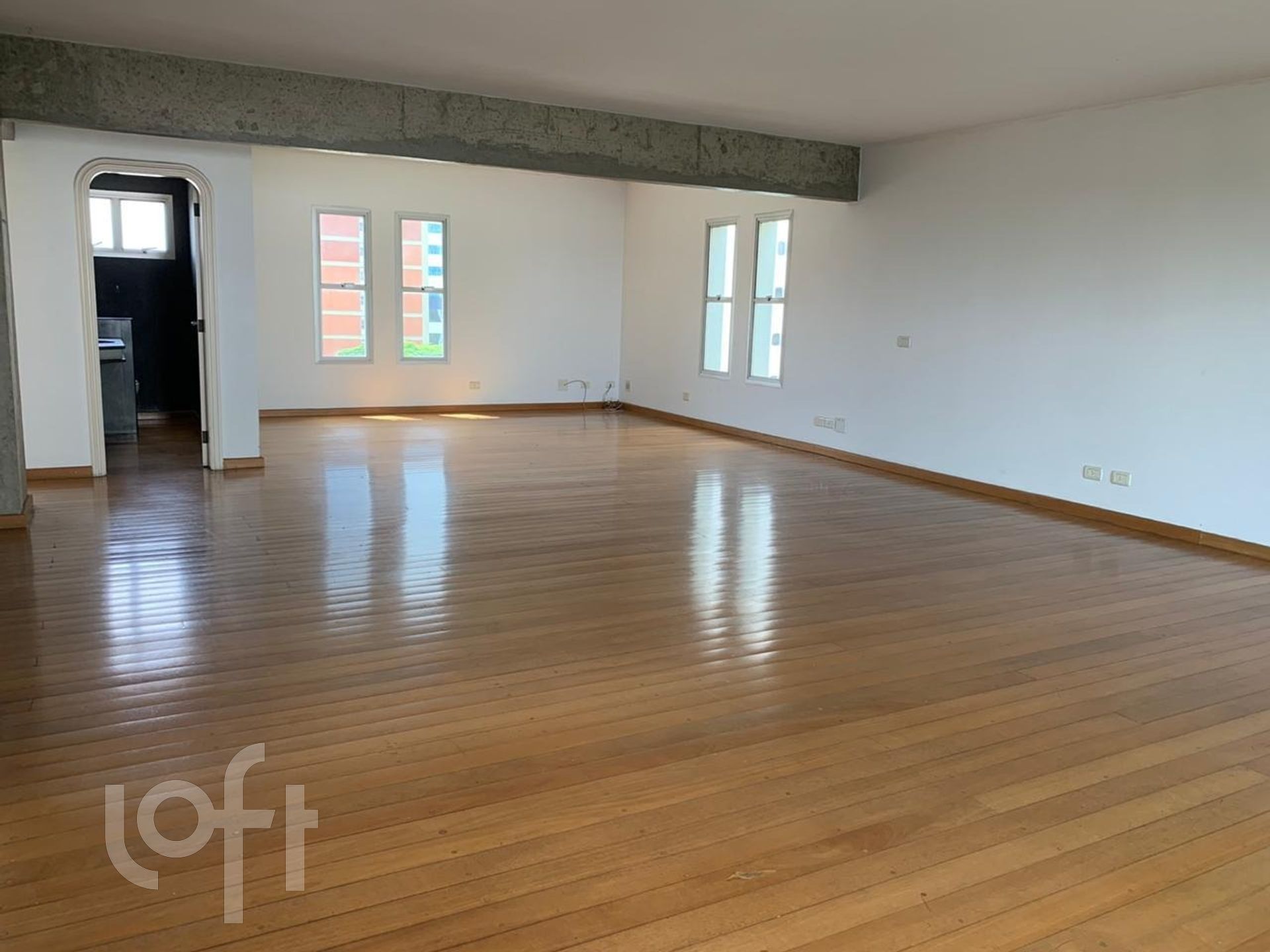 Apartamento à venda com 4 quartos, 333m² - Foto 4