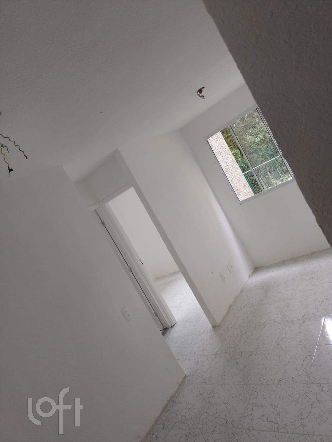 Apartamento à venda com 2 quartos, 42m² - Foto 2