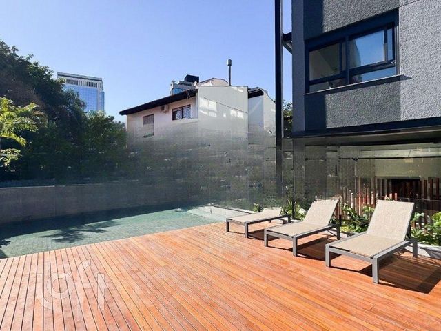 Apartamento com 170m², 3 dormitórios, 3 suítes, 3 vagas, Petrópolis em Porto Alegre