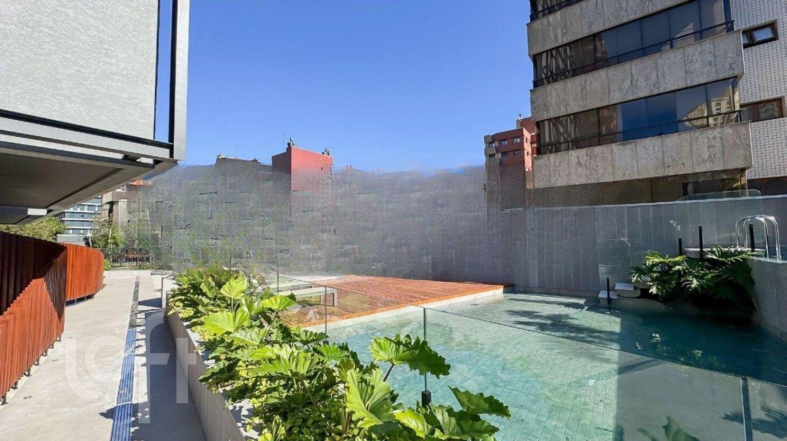 Apartamento com 170m², 3 dormitórios, 3 suítes, 3 vagas, Petrópolis em Porto Alegre