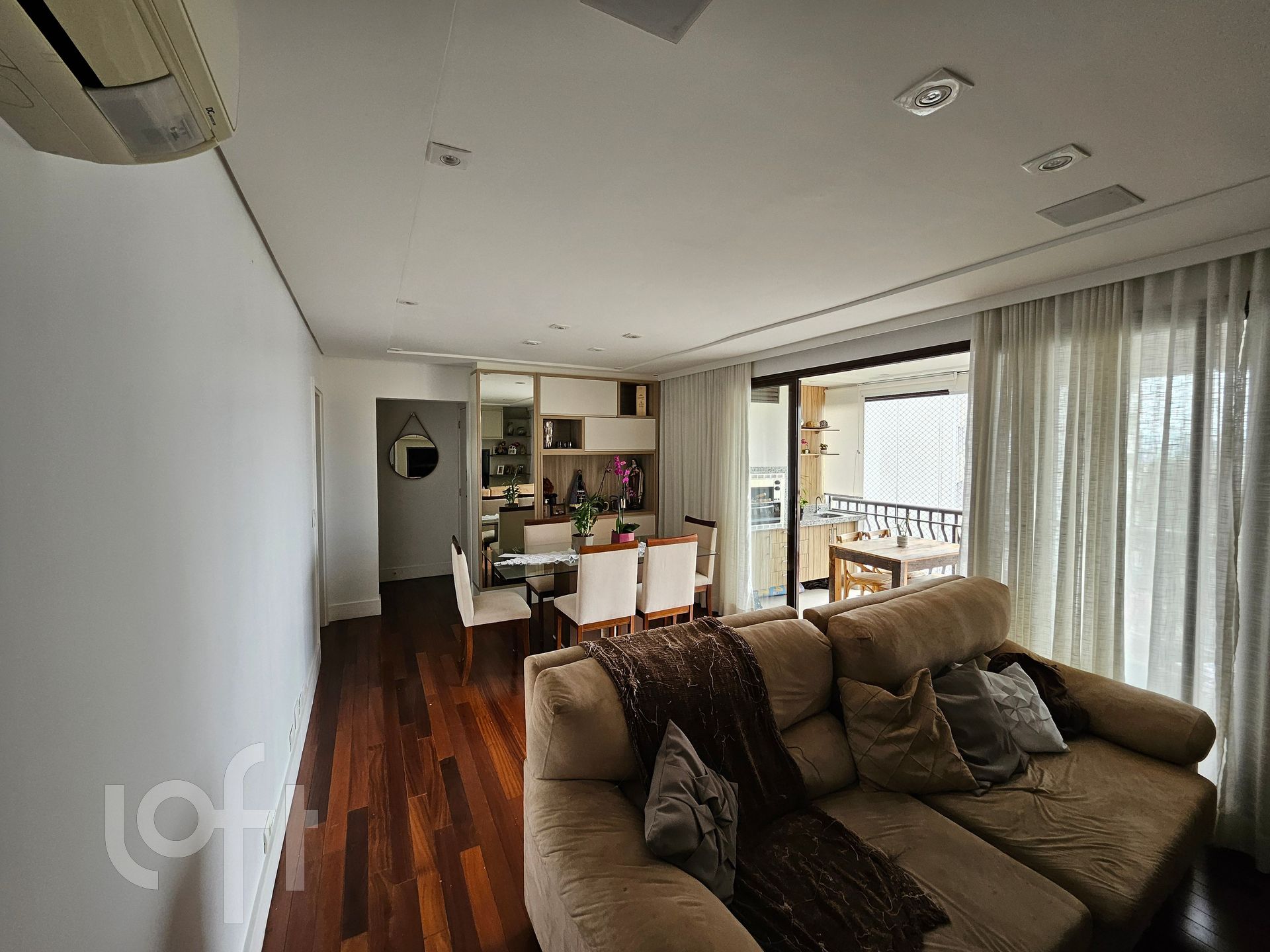 Apartamento à venda em Morro dos Ingleses com 131