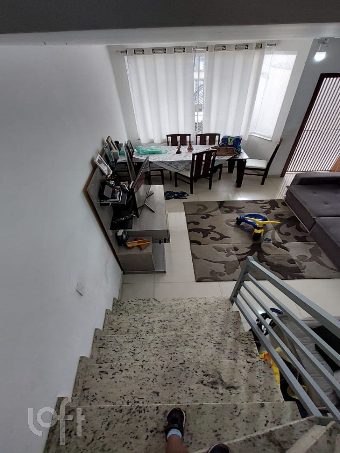 Casa à venda com 2 quartos, 82m² - Foto 2