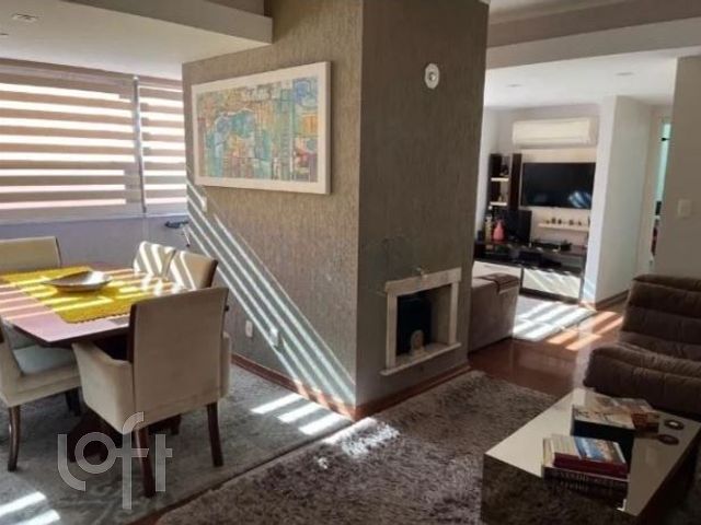 Apartamento com 94m², 3 dormitórios, 1 suíte, 2 vagas, Cidade Baixa em Porto Alegre