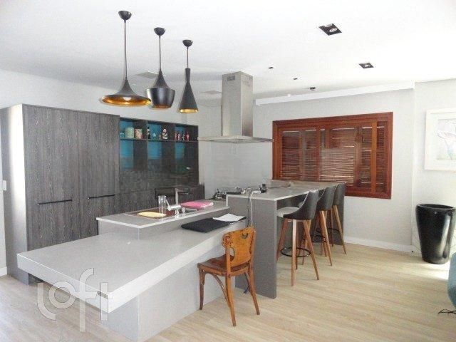 Apartamento com 184m², 3 dormitórios no bairro Marechal Rondon em Canoas para Comprar