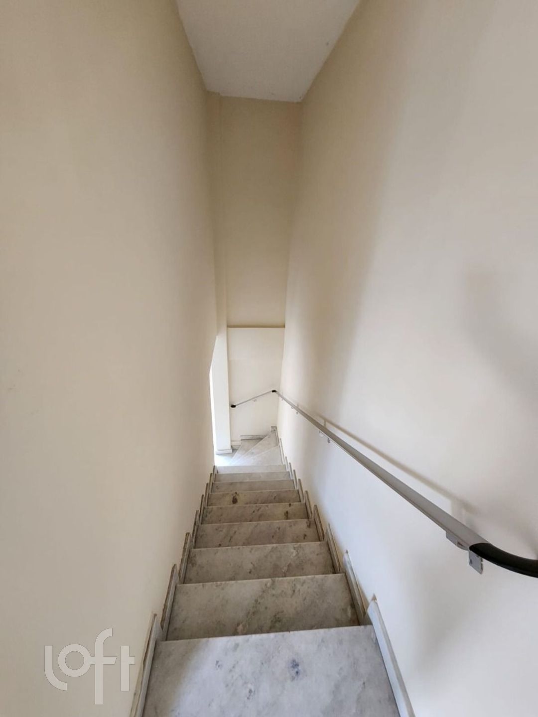 Apartamento à venda com 3 quartos, 134m² - Foto 3