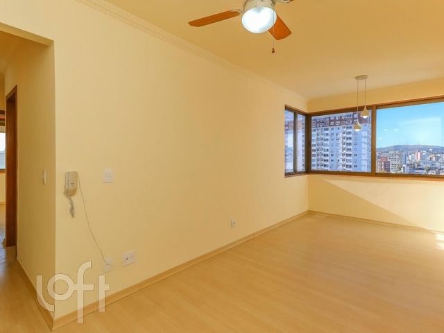 Apartamento com 62m², 2 dormitórios, 1 suíte, 1 vaga, Cidade Baixa em Porto Alegre