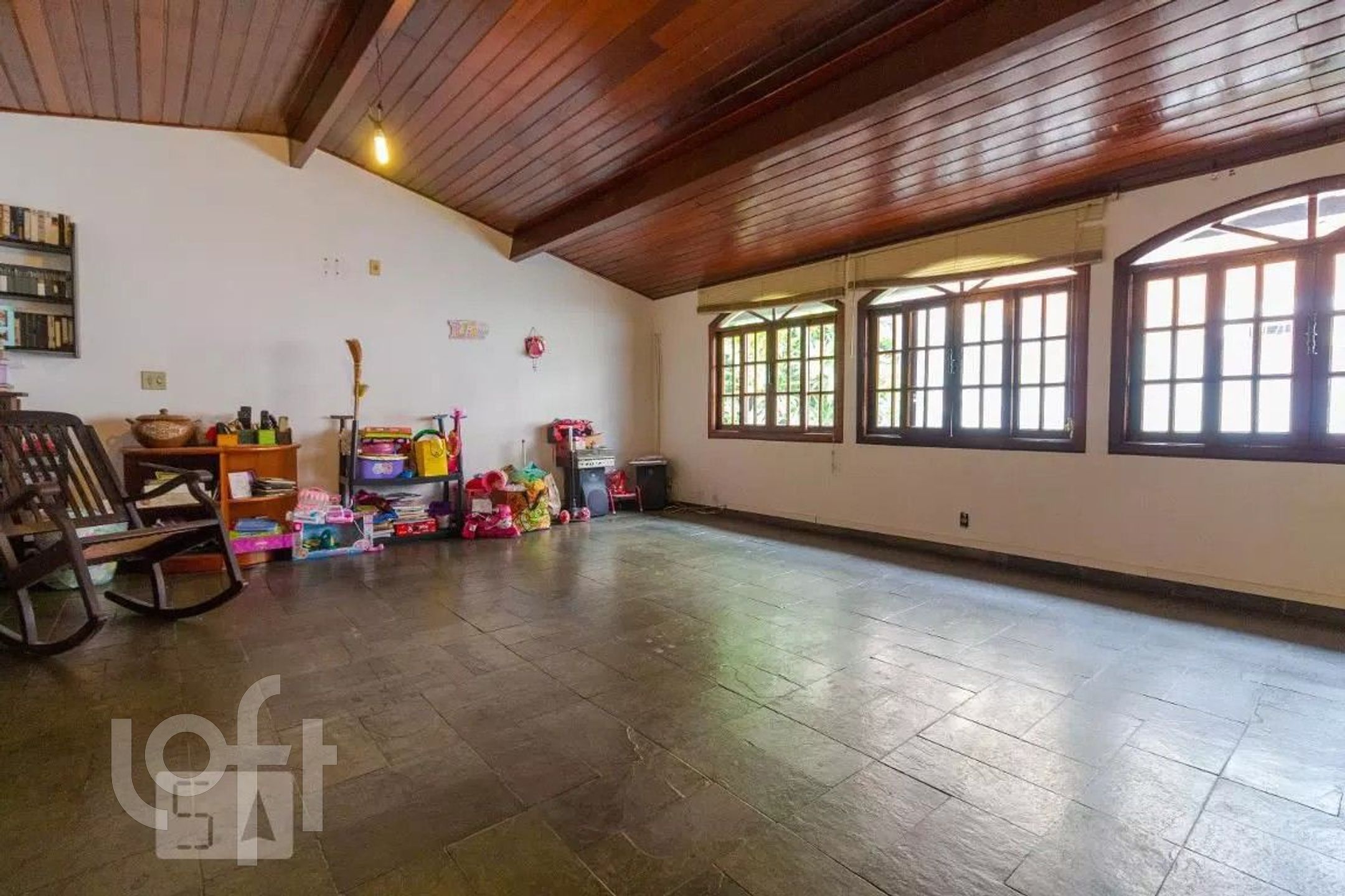 Casa à venda com 3 quartos, 300m² - Foto 19