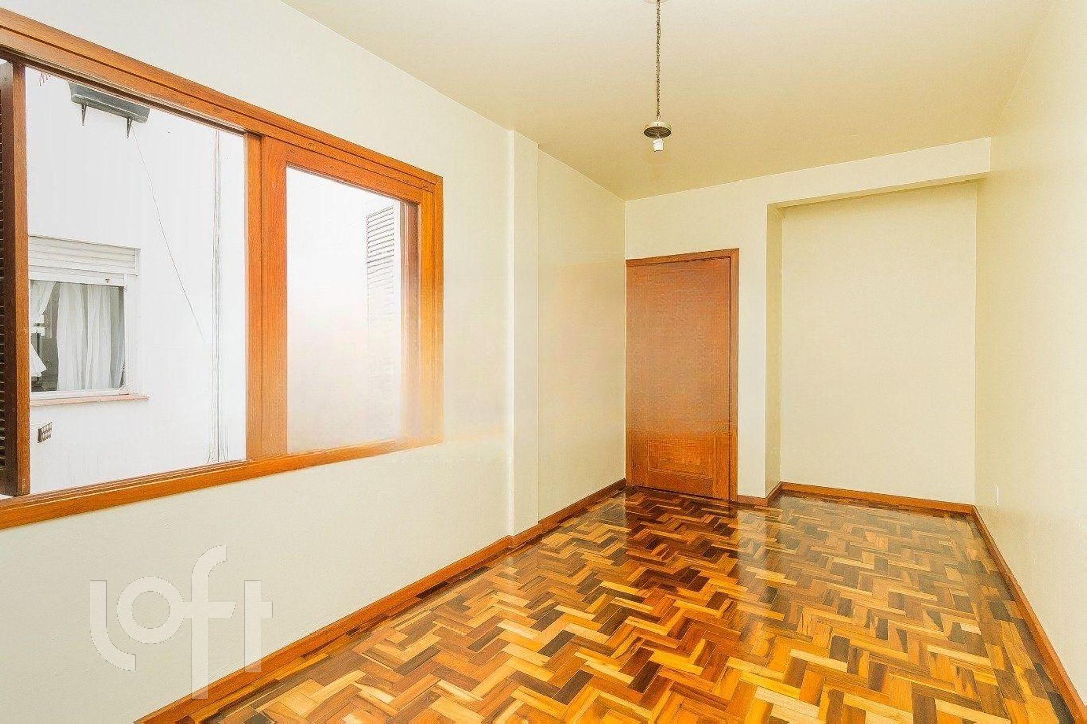 Apartamento com 79m², 2 dormitórios, Floresta em Porto Alegre
