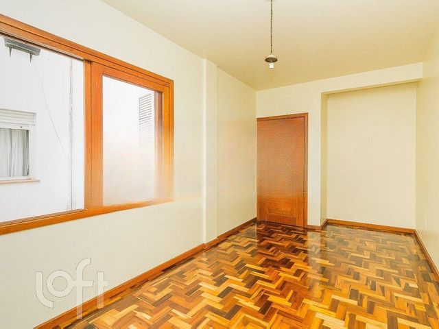 Apartamento com 79m², 2 dormitórios, Floresta em Porto Alegre