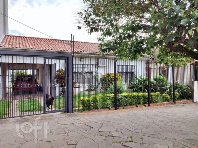 Casa com 180m², 2 dormitórios, Jardim Botânico em Porto Alegre