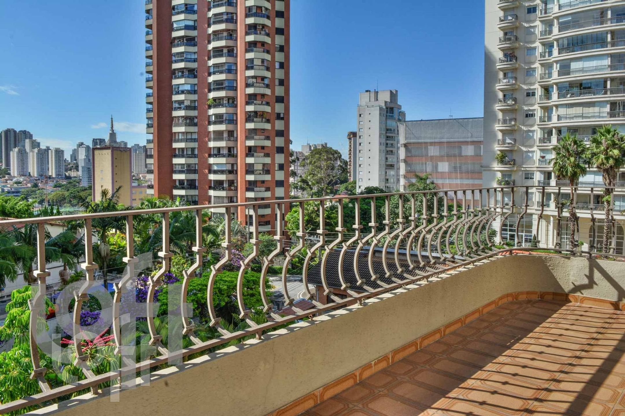 Apartamento à venda com 4 quartos, 250m² - Foto 27