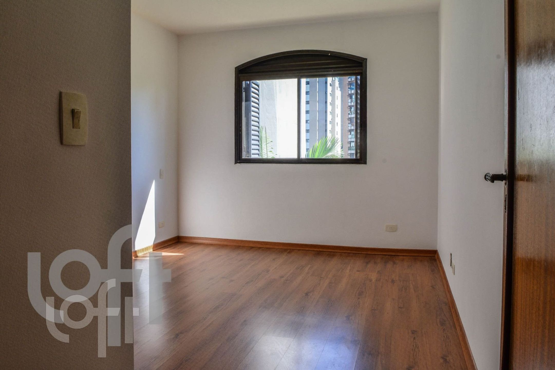 Apartamento à venda com 4 quartos, 250m² - Foto 33